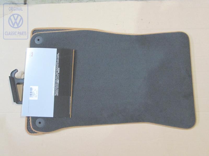 Genuine VW 1 Set Foot Mats Soul (Black)/Cognac Brown - 8K2863691A VMU