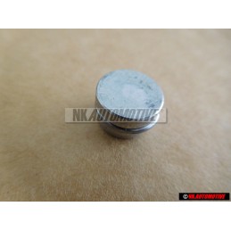 Genuine VW Plug With Circlip - 071906313