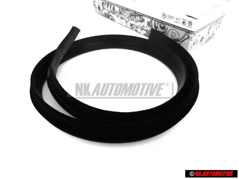 VW Classic Parts Window Apperture Seal - 191837477A