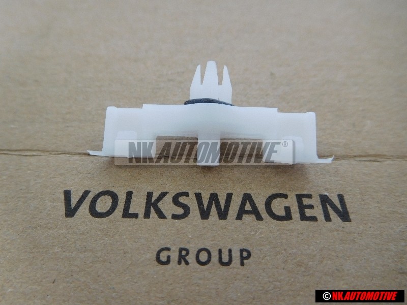 Genuine VW Clip - 7L0853547A