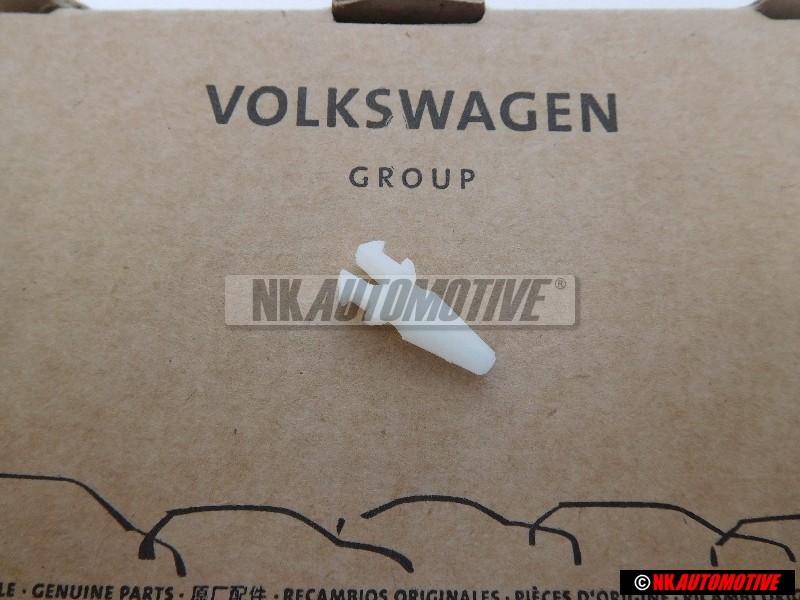 Genuine VW clip - 871827947B