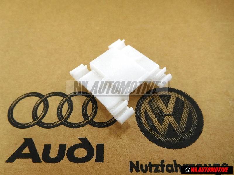 Genuine VW Clip - 1H0853585