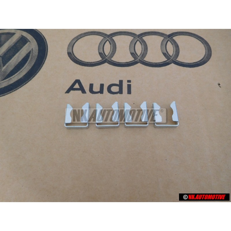 4x Genuine VW Retaining Clip - 035906037