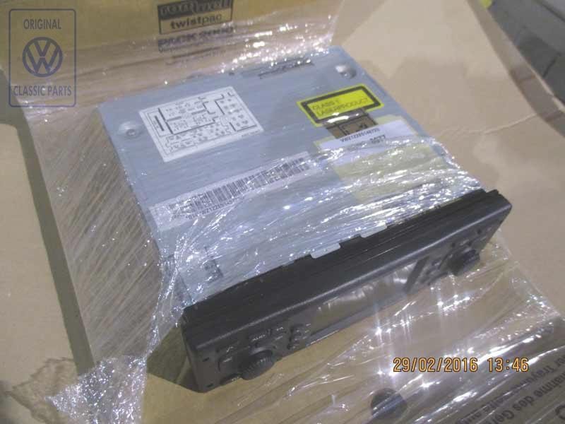 Genuine VW Radio Navigation Unit - 1K0035193CX