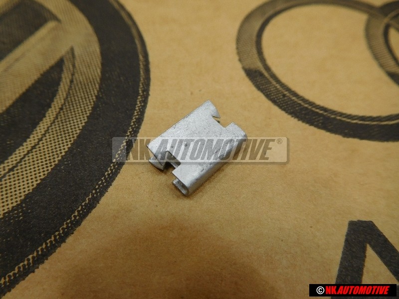 Genuine VW Clip - 431819145A