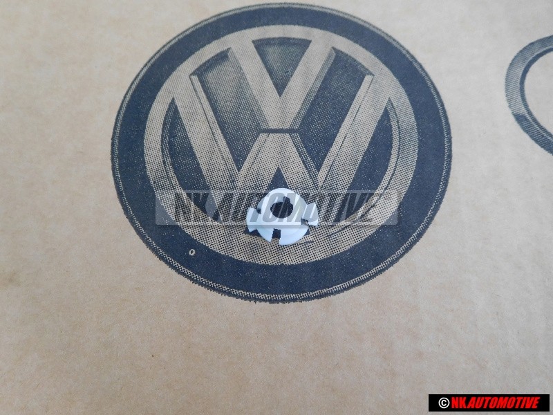 VW Classic Parts Clip nut - 7L0945299